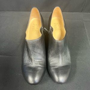 Naturlizer  black heels (#2192)